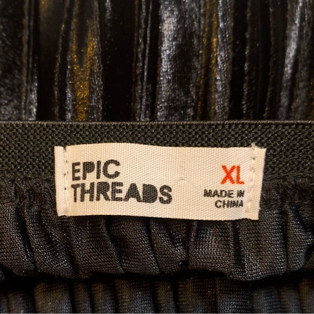 Girls Epic Threads Black Pleated Velour Skirt - Picture 5 of 7